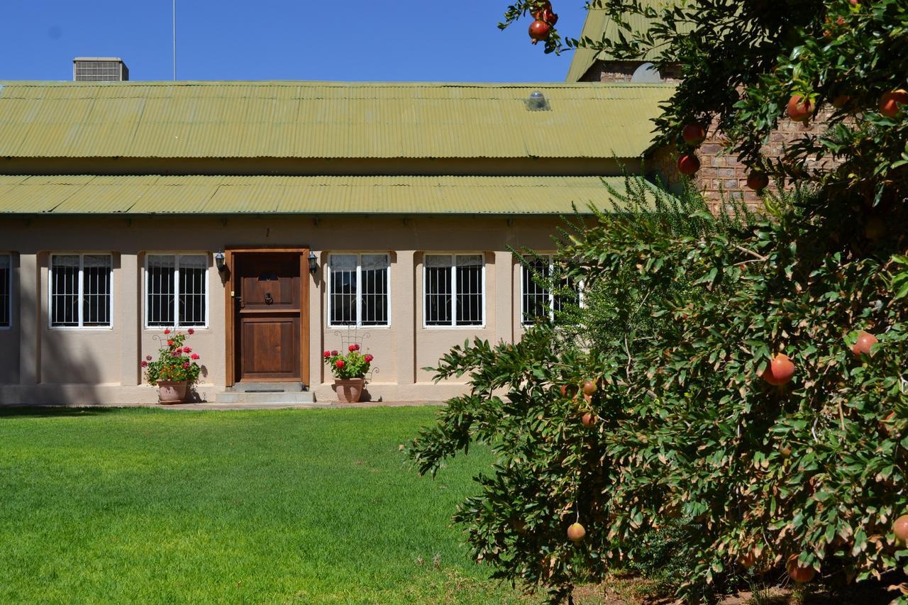 Savanna Guest Farm Grünau Exterior foto