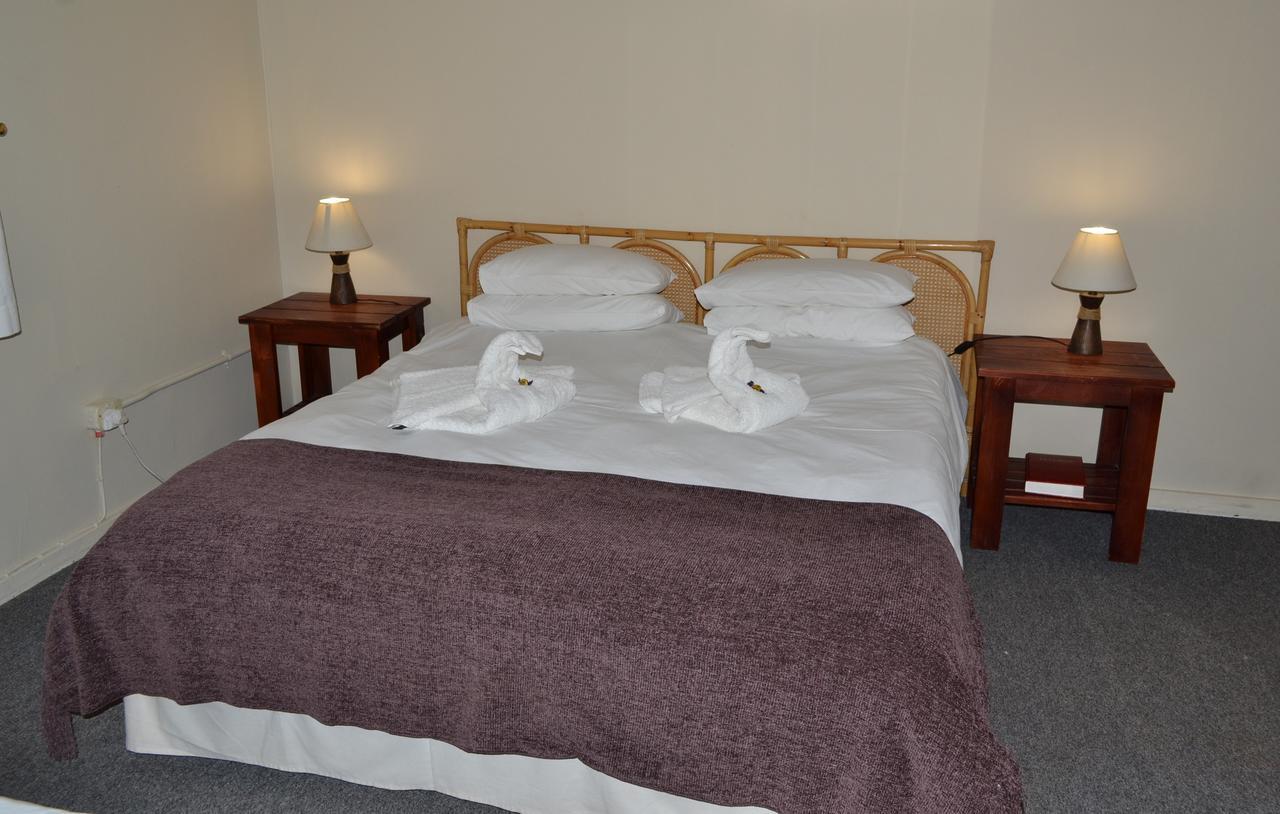 Savanna Guest Farm Grünau Zimmer foto